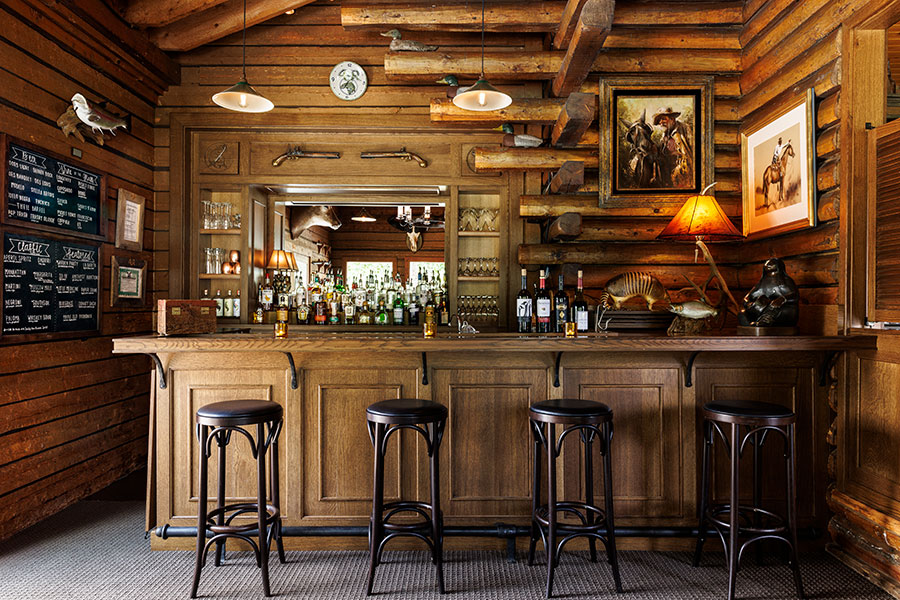 bar